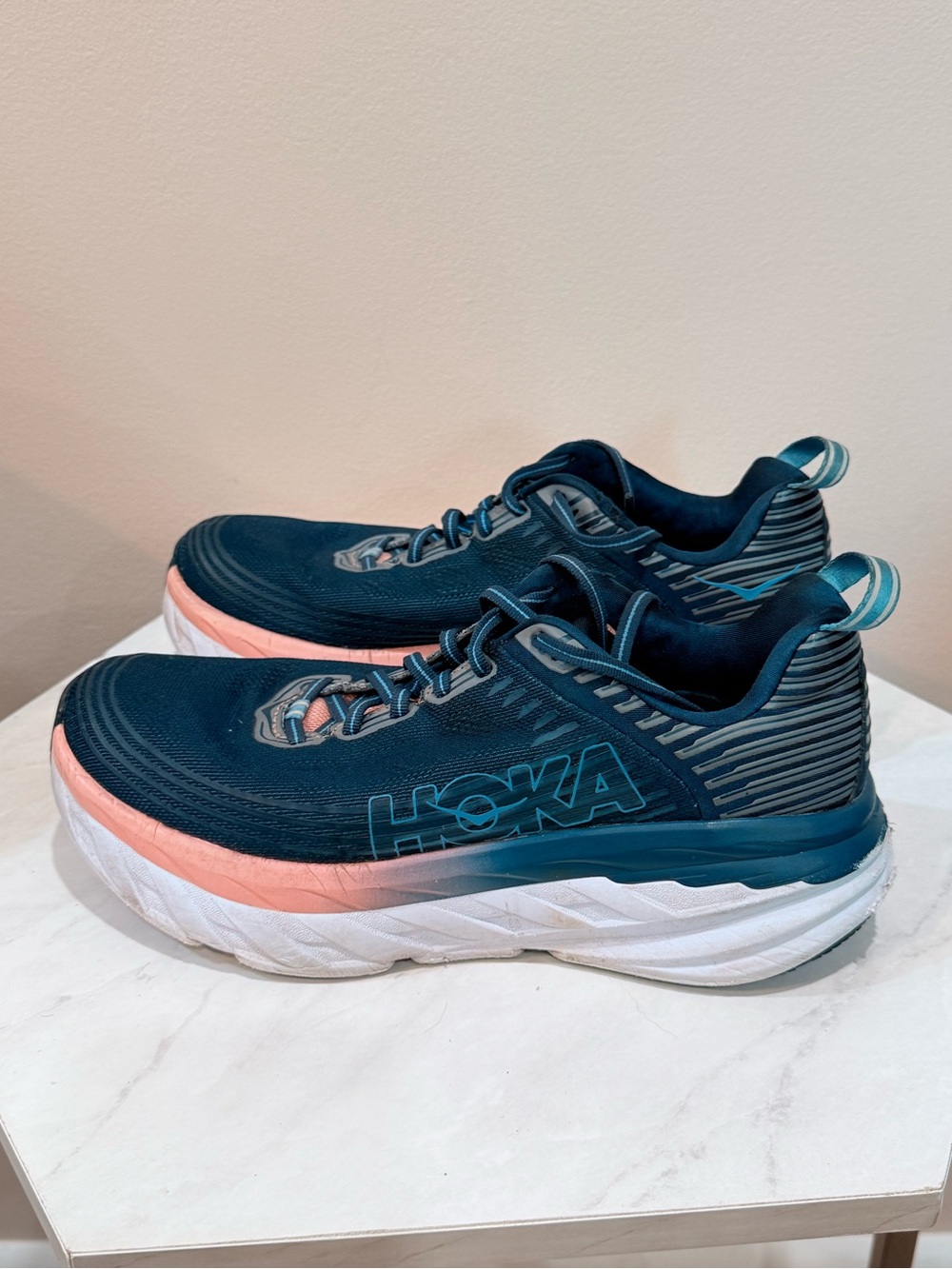 🔥HOKA Women’s Navy and Coral Running Shoes Size 8.5 EC🔥
